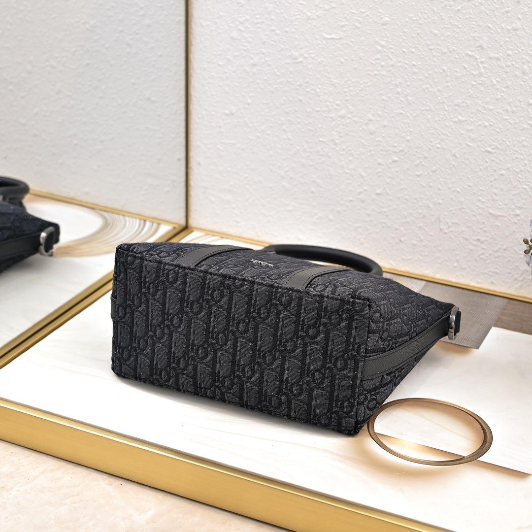 Dior Weekender 25
